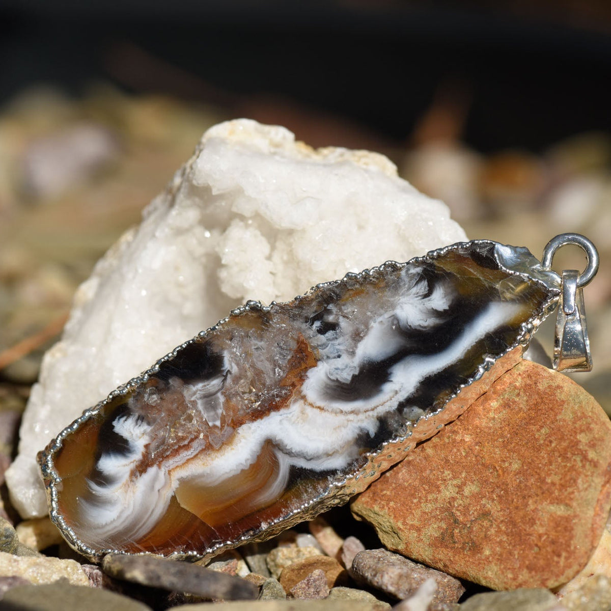 Anhänger, Heilstein, Druse, Scheibe, Einfassung und Öse aus Metall, Achat, alternative Methoden, Steinschmuck