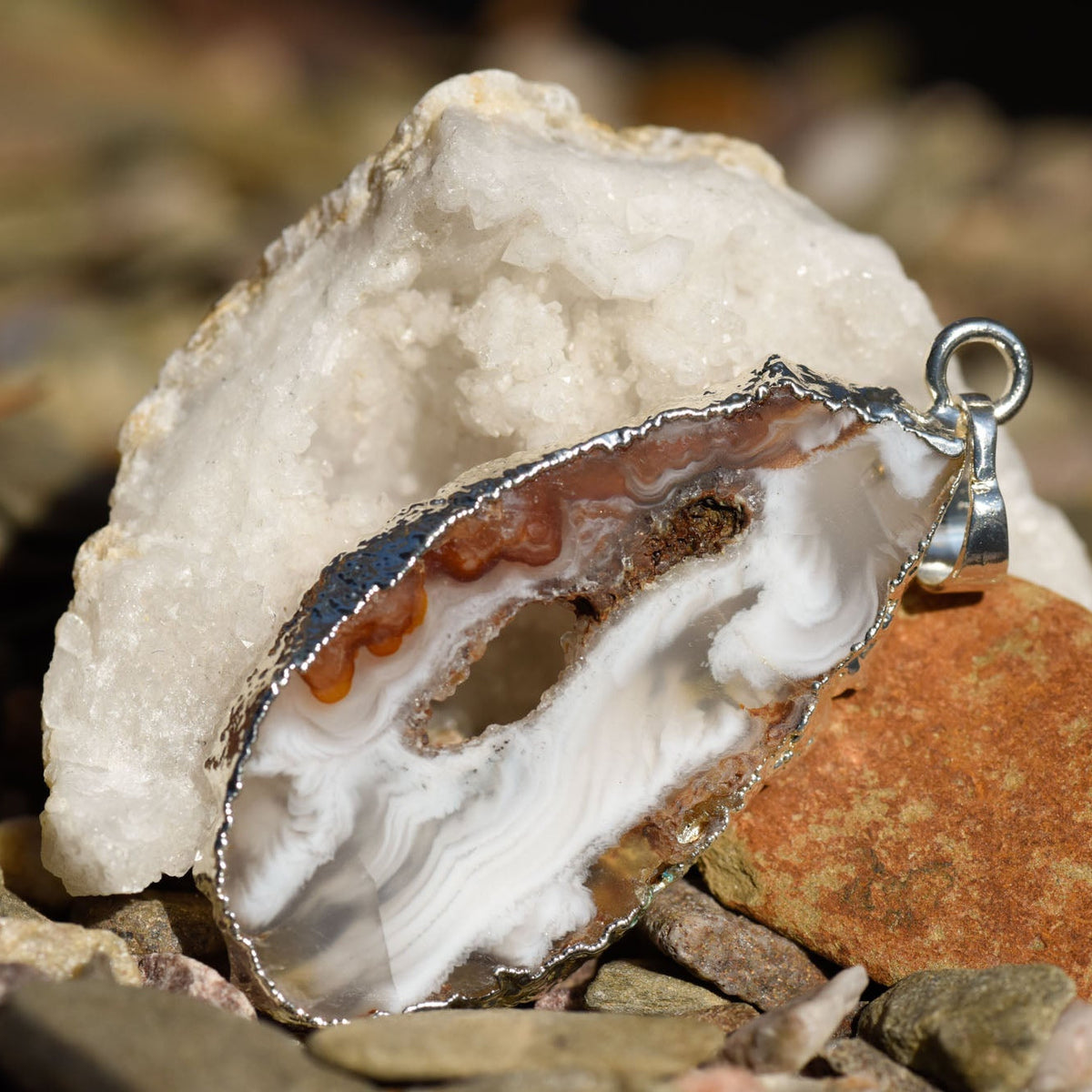 Anhänger, Heilstein, Druse, Scheibe, Einfassung und Öse aus Metall, Achat, alternative Methoden, Steinschmuck