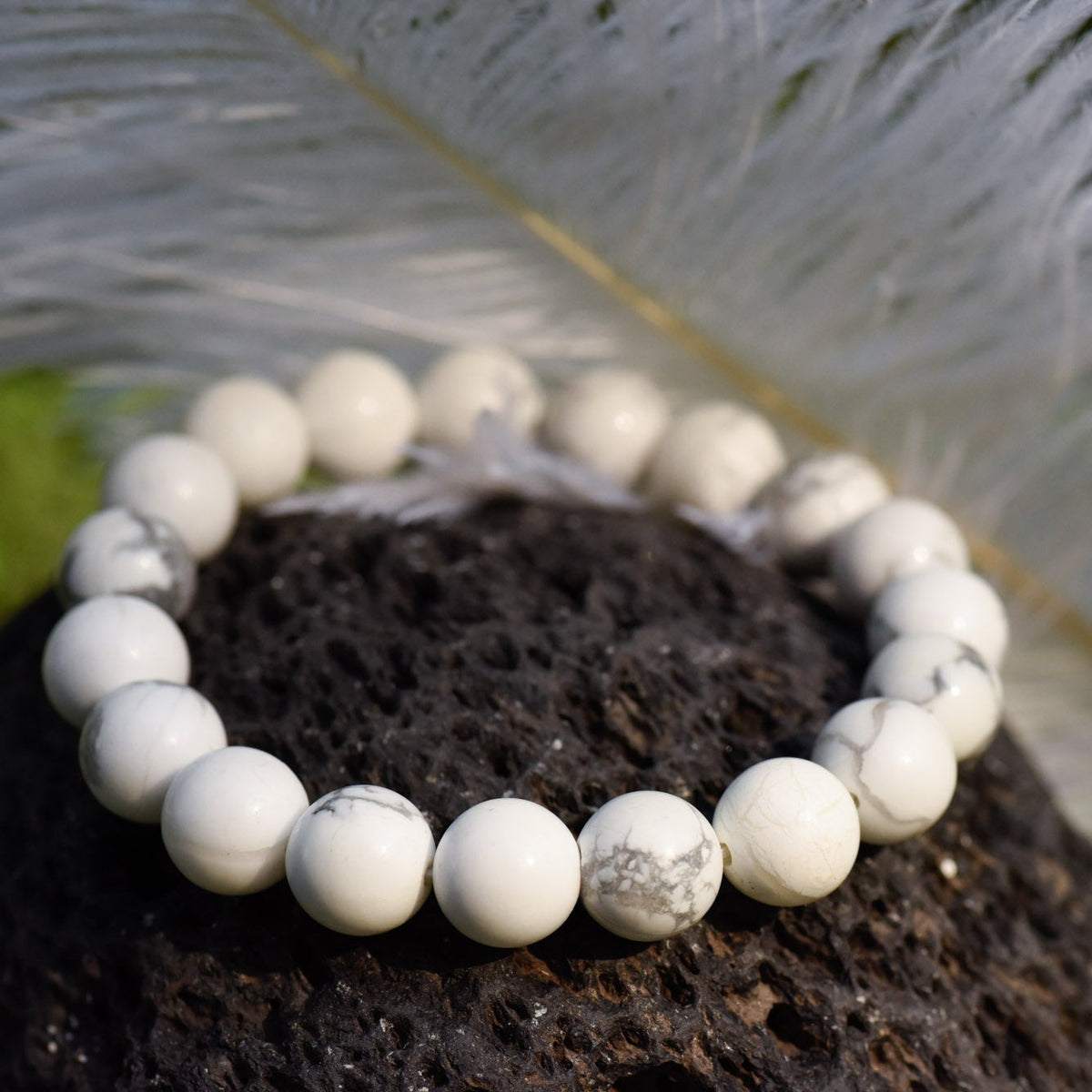 Armband, Heilsteine, Perlen, weißer Türkis, alternative Methoden, Steinschmuck
