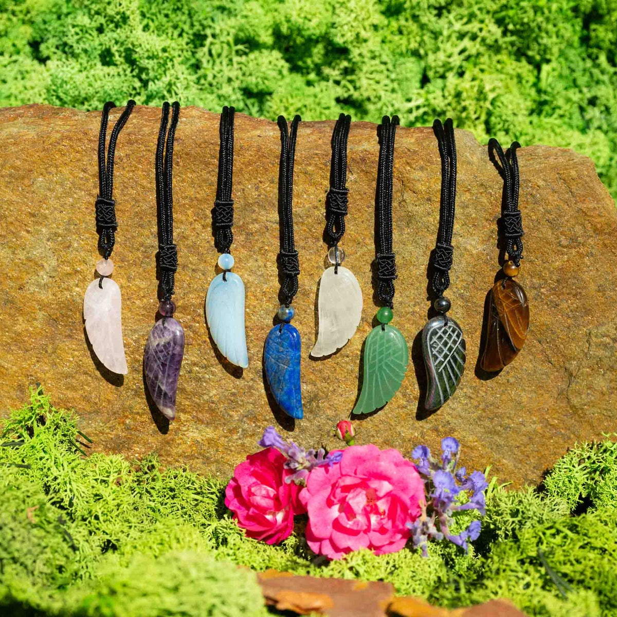 Halsketten, Band mit Heilstein, Engelsfluegel, verschiedene Heilsteine, alternative Methode, Steinschmuck