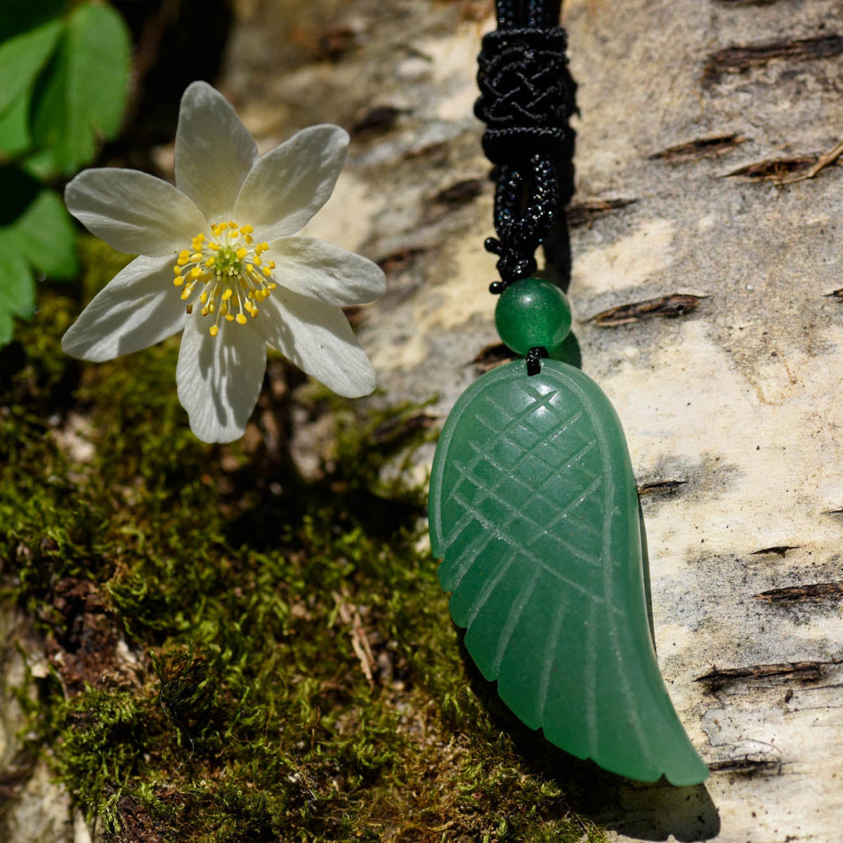 Halskette, Band mit Anhänger, Heilstein in Form von Engelsflügel, grüner Aventurin, alternative Methode, Steinschmuck