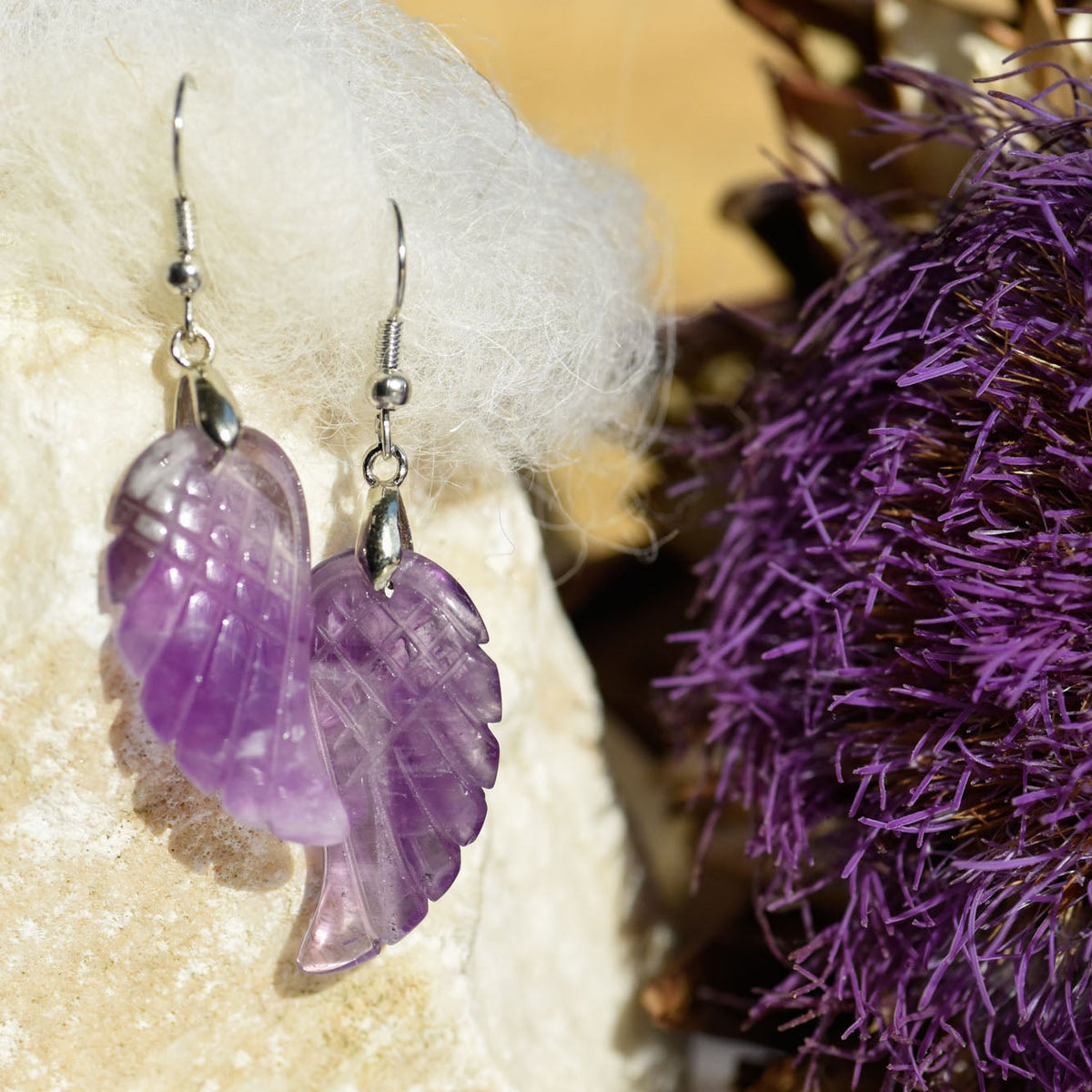 Ohrringe, Haken, Heilstein in Form von Engelsflügeln, Amethyst, alternative Methoden, Steinschmuck