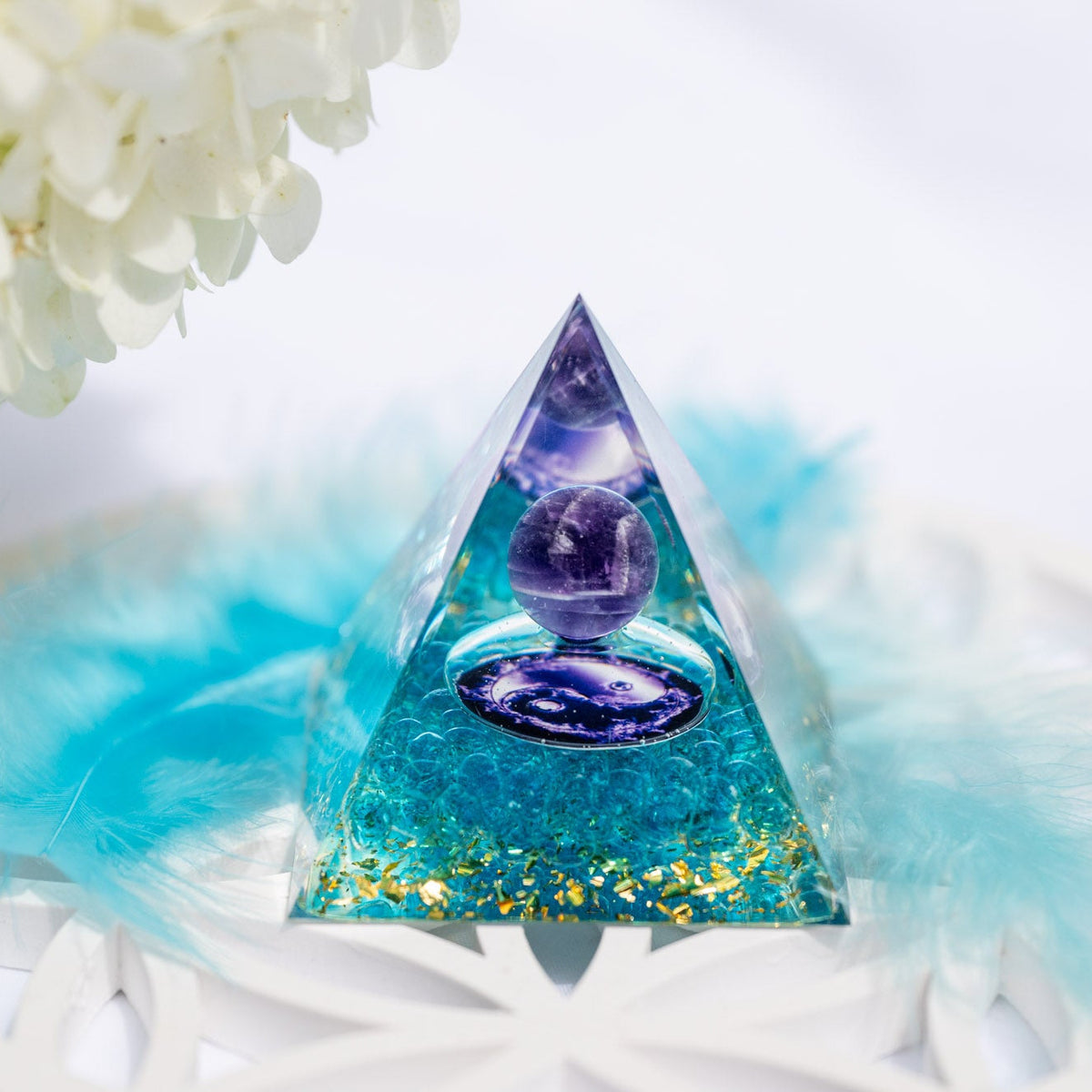 Pyramide aus Epoxidharz, Heilsteinkugel aus Amethyst, OM Symbol, Schutz vor Elektrosmog, alternative Methoden