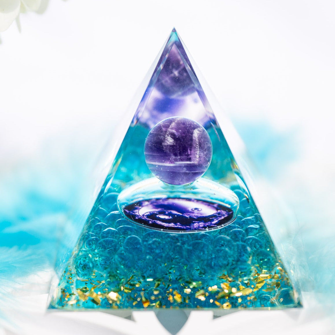 Pyramide aus Epoxidharz, Heilsteinkugel aus Amethyst, OM Symbol, Schutz vor Elektrosmog, alternative Methoden